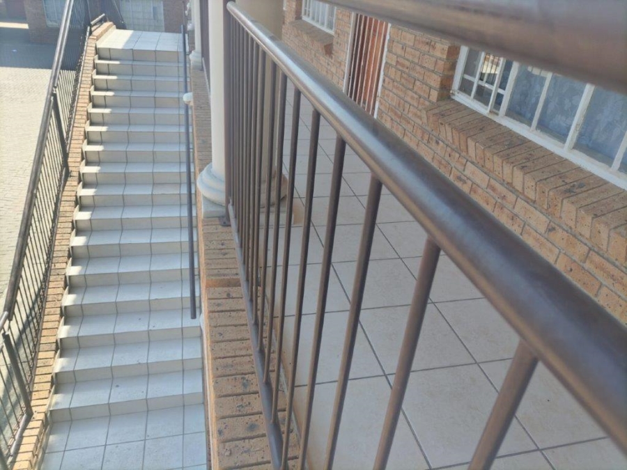 2 Bedroom Property for Sale in Oos Einde North West